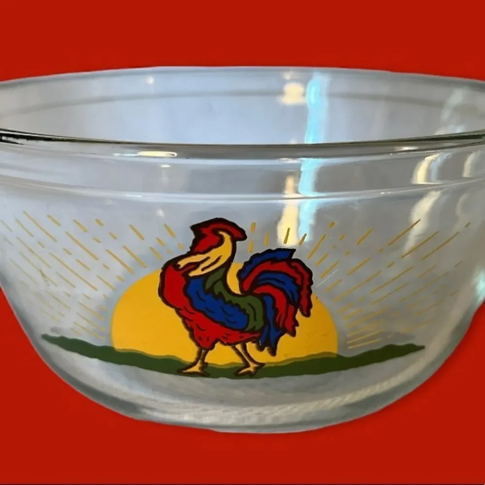 Vintage Anchor Hocking Rooster Sunshine Mixing Bowl Clear Glass 2.5 Qt TV Prop.